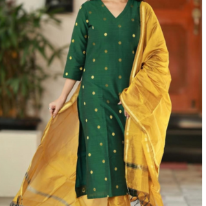 Aaghnya Women Silk Blend Kurta &amp; Trousers With Dupatta